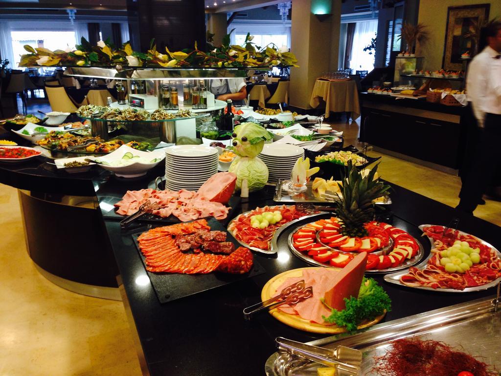 Olympia Golden Beach Resort & Spa Kastro-Kyllini 외부 사진